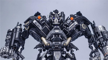Трансформер Айронхайд BLACK APPLE M-06